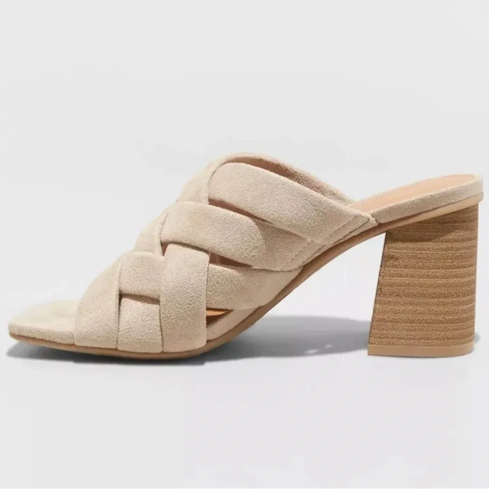 Universal Thread Tan Suede Like, Almond Open Toe, 3” Stacked Wood Like Heel 81/2 - Picture 2 of 8